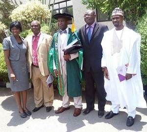 Prof. Balogun receives award of Academy of Science